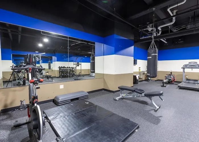 Steps 2 Everything! - King Bed - Amazing Roof And Gym *